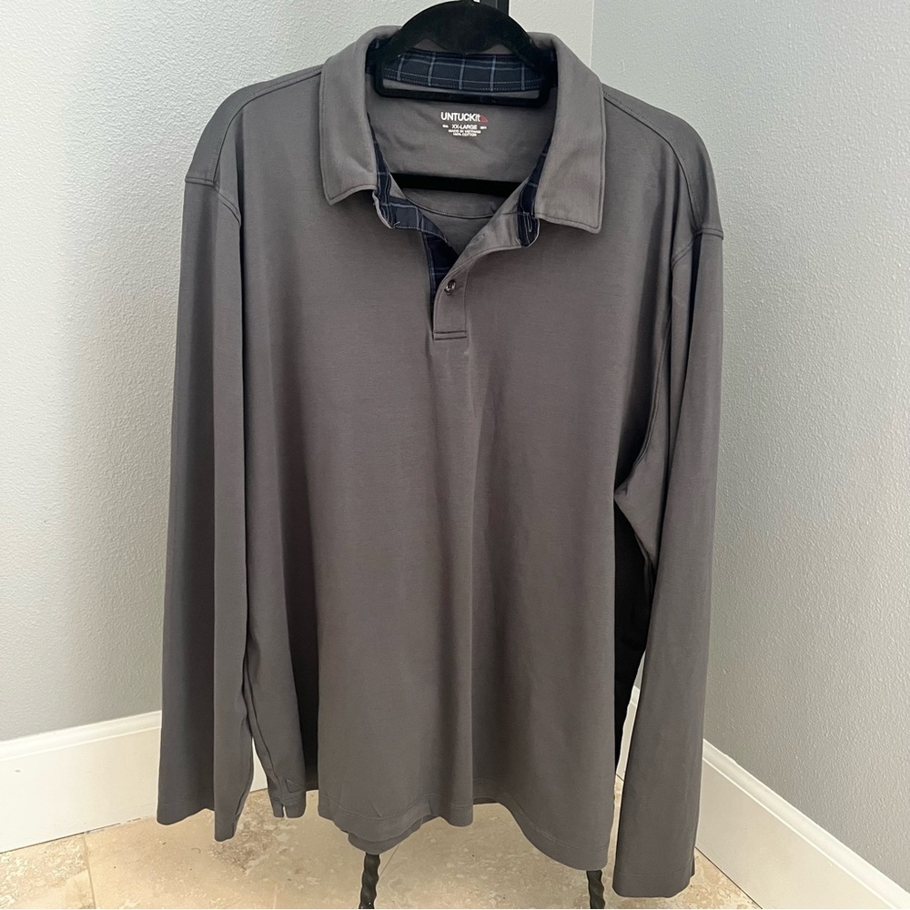 UNTUCKit Men's Charcoal Polo Shirt